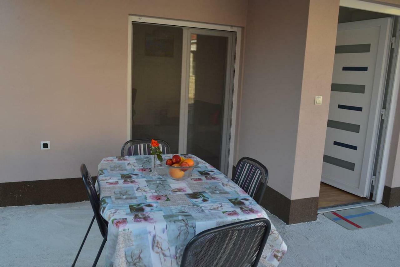 Apartmán Fourm Bibinje Exteriér fotografie
