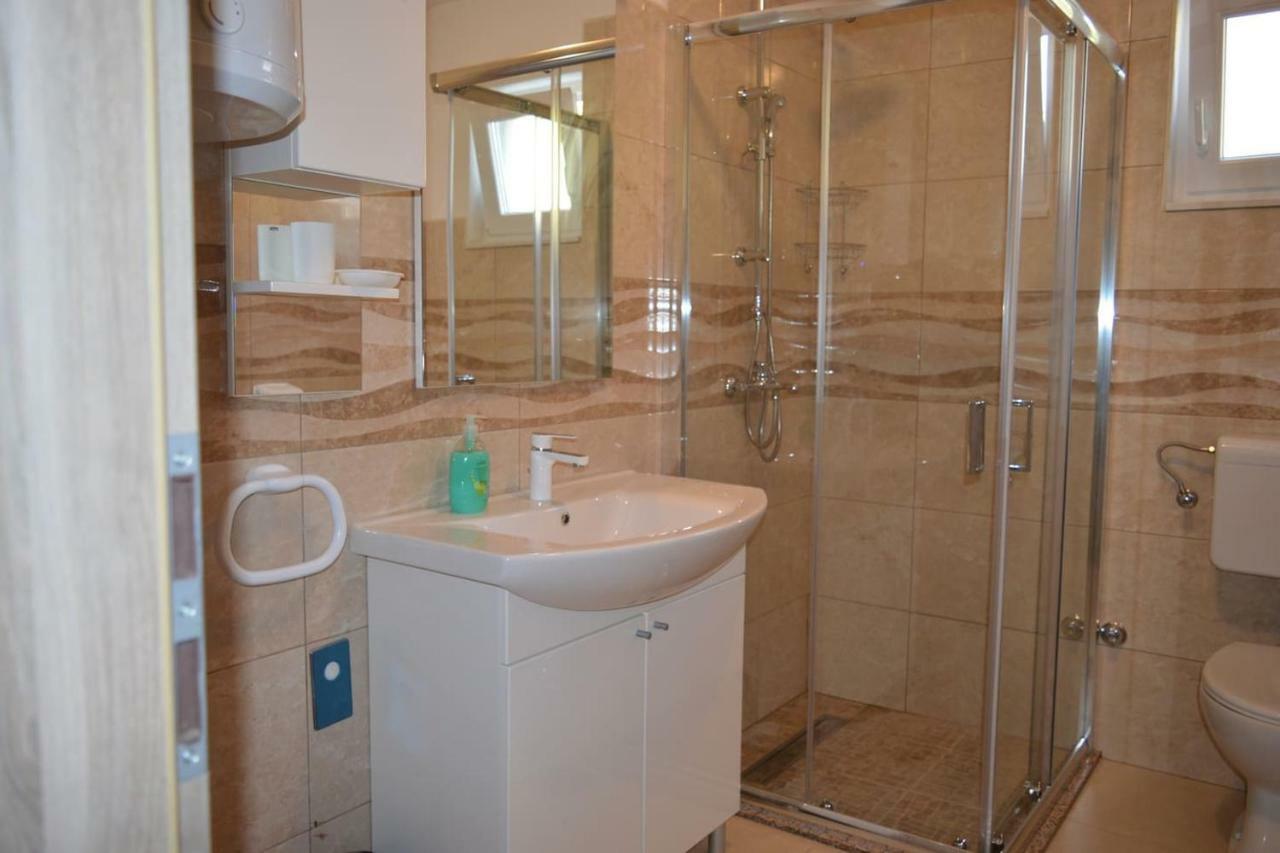 Apartmán Fourm Bibinje Exteriér fotografie